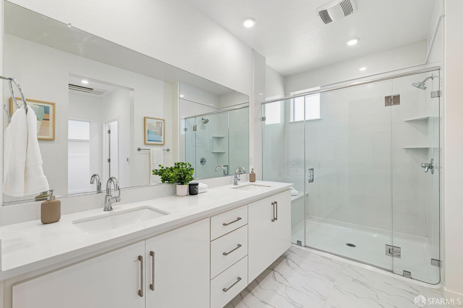 Detail Gallery Image 26 of 57 For 5690 Metrose Ct #302,  Dublin,  CA 94568 - 4 Beds | 2 Baths
