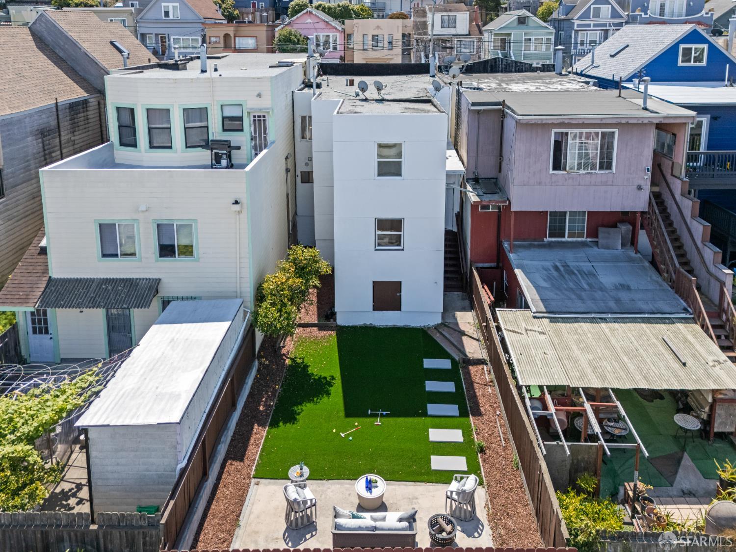 Detail Gallery Image 39 of 53 For 646 Paris St, San Francisco,  CA 94112 - 4 Beds | 2 Baths