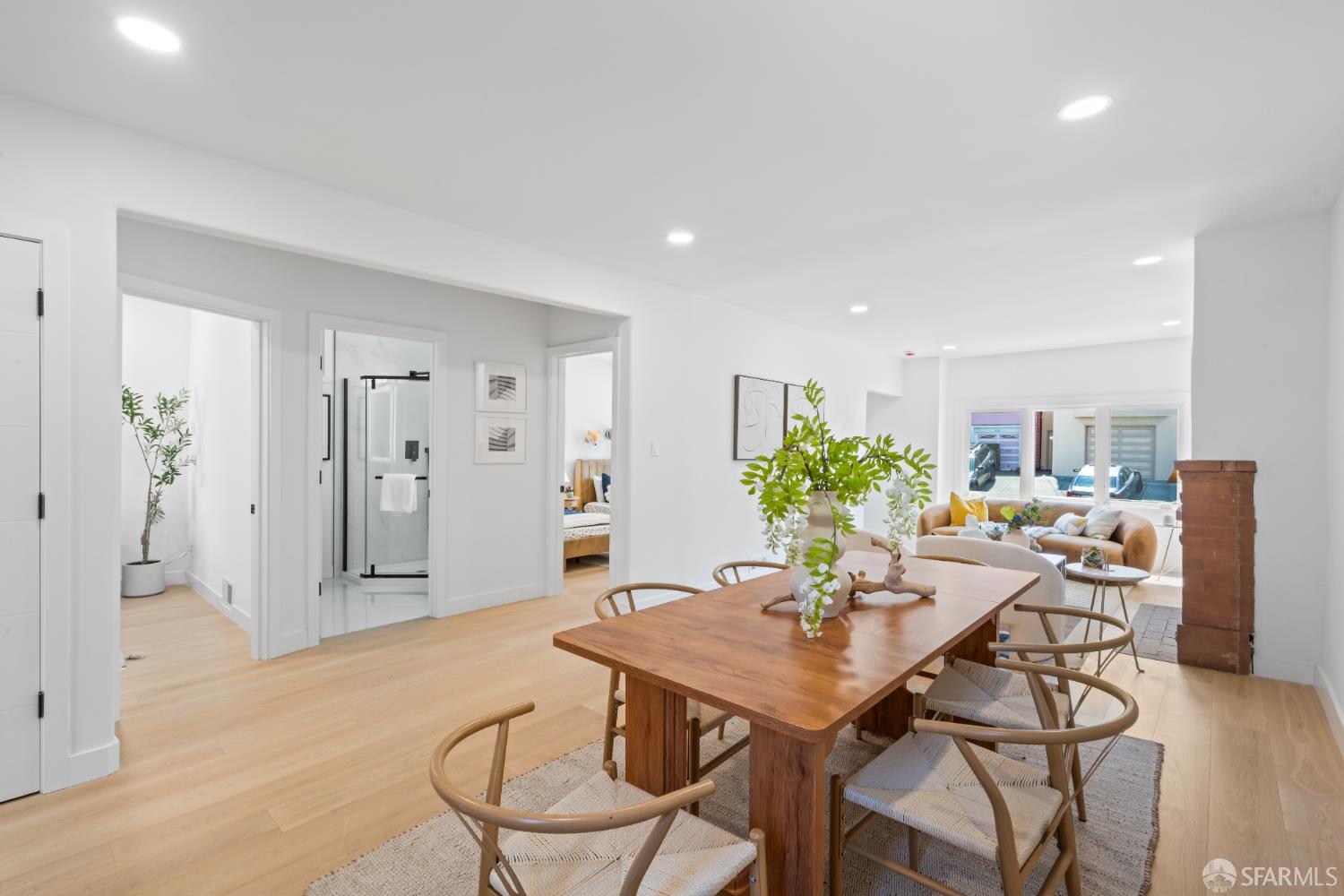 Detail Gallery Image 8 of 53 For 646 Paris St, San Francisco,  CA 94112 - 4 Beds | 2 Baths