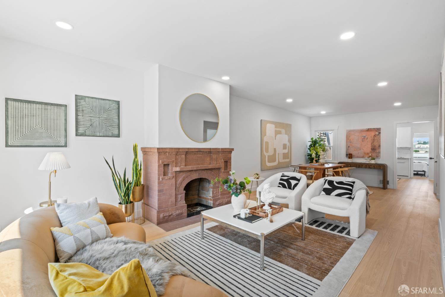Detail Gallery Image 3 of 53 For 646 Paris St, San Francisco,  CA 94112 - 4 Beds | 2 Baths