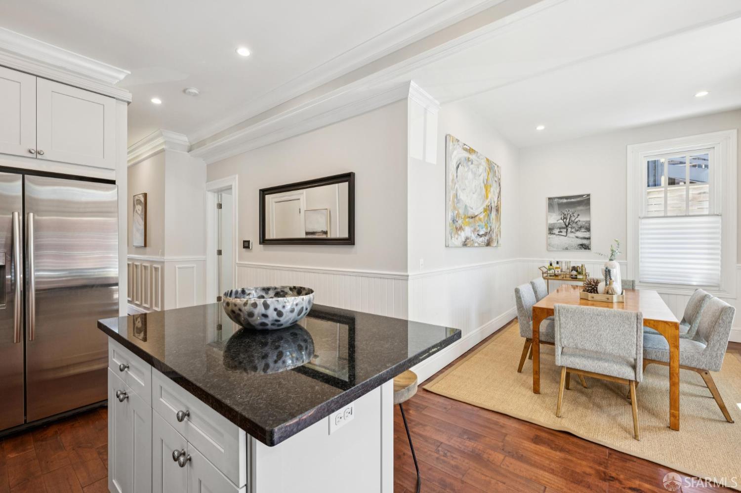Detail Gallery Image 22 of 55 For 839 Cole St #839,  San Francisco,  CA 94117 - 2 Beds | 2 Baths