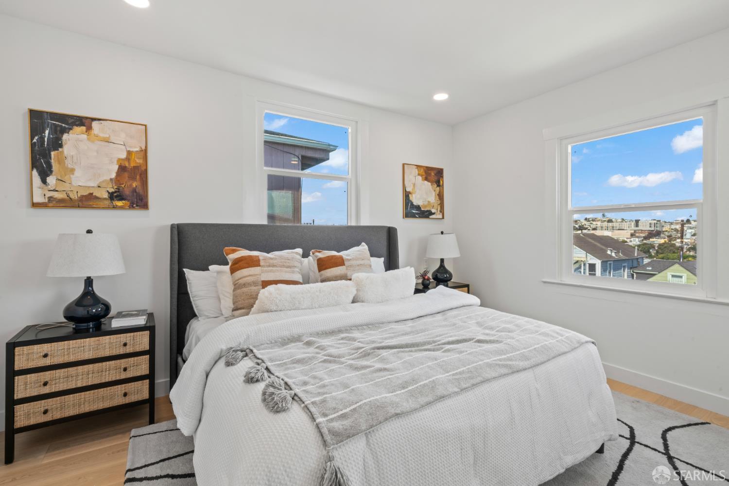 Detail Gallery Image 14 of 53 For 646 Paris St, San Francisco,  CA 94112 - 4 Beds | 2 Baths