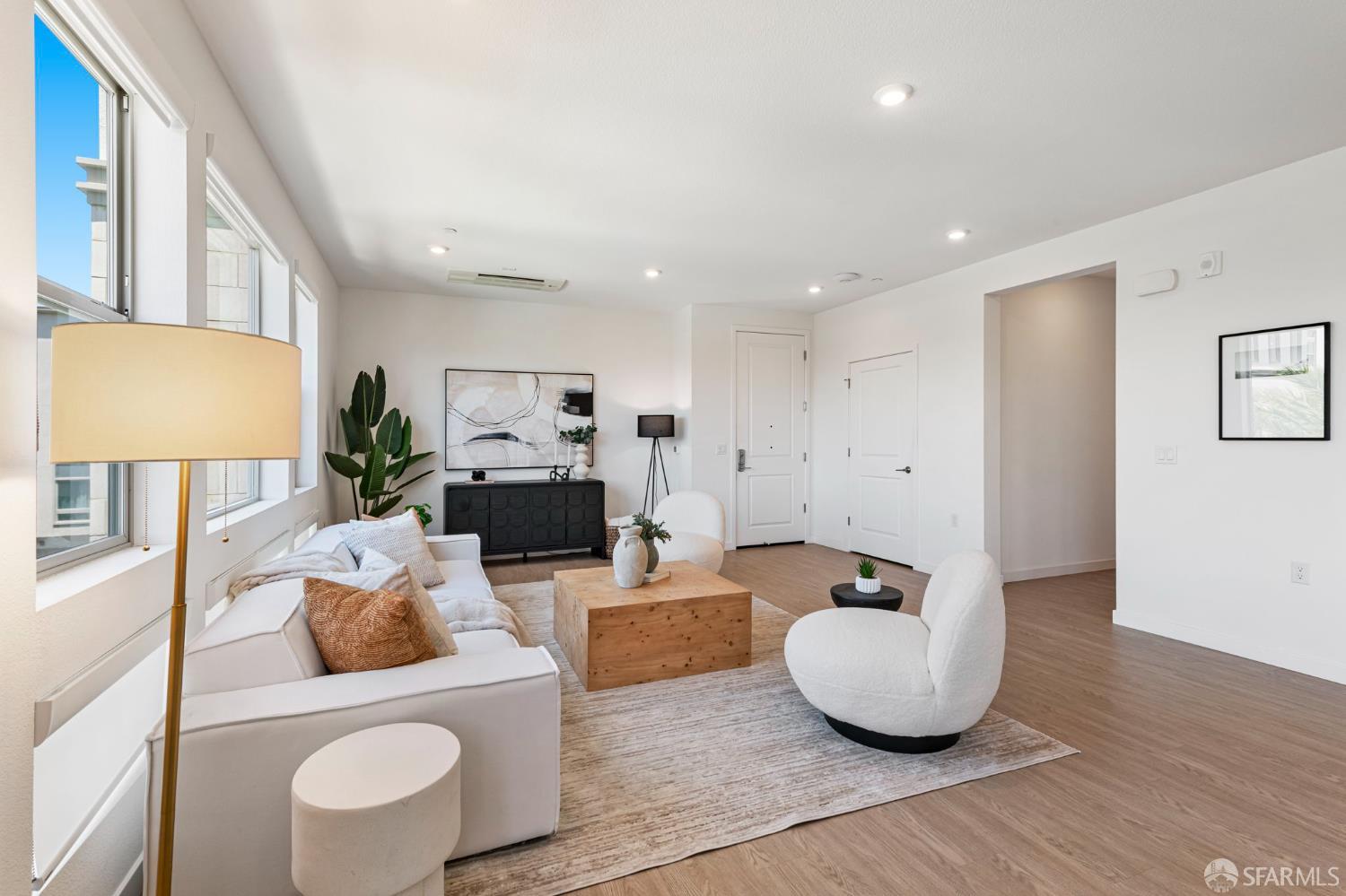 Detail Gallery Image 3 of 57 For 5690 Metrose Ct #302,  Dublin,  CA 94568 - 4 Beds | 2 Baths