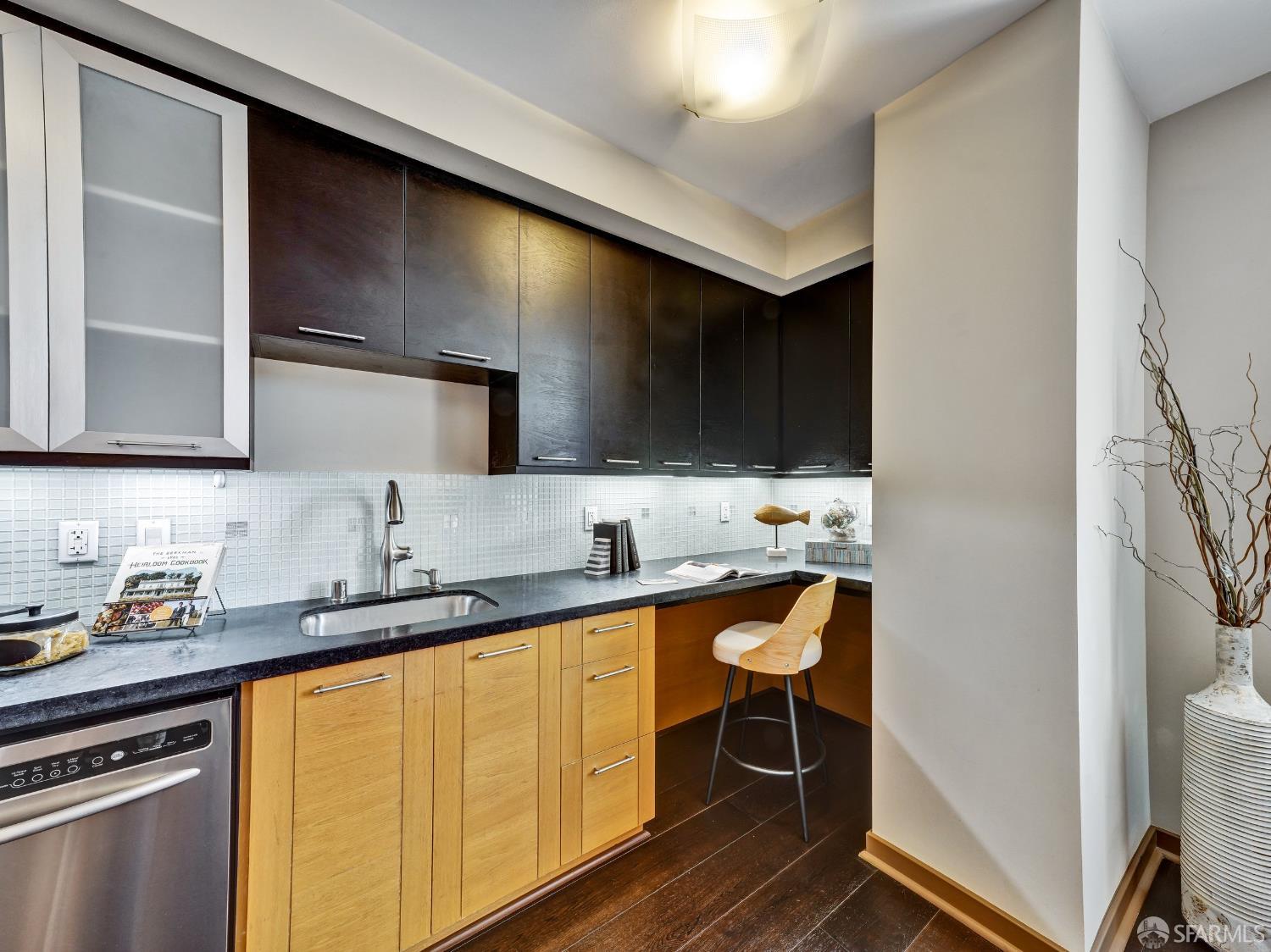 Detail Gallery Image 10 of 25 For 170 King St #1104,  San Francisco,  CA 94107 - 0 Beds | 1 Baths