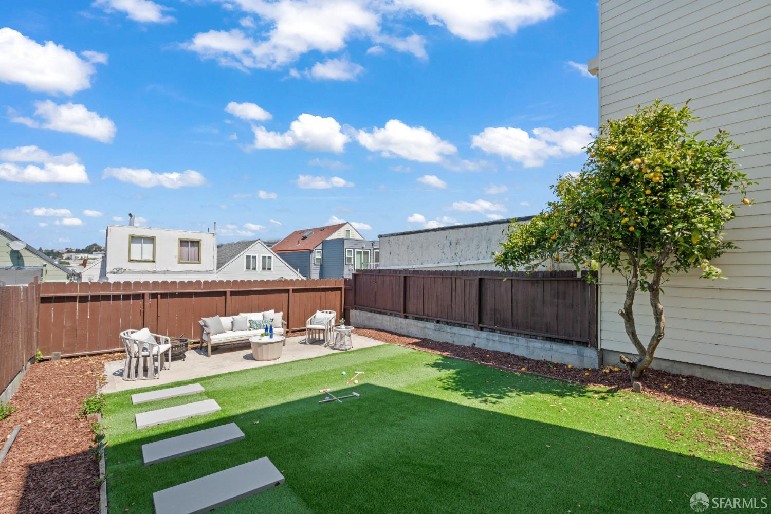 Detail Gallery Image 32 of 53 For 646 Paris St, San Francisco,  CA 94112 - 4 Beds | 2 Baths
