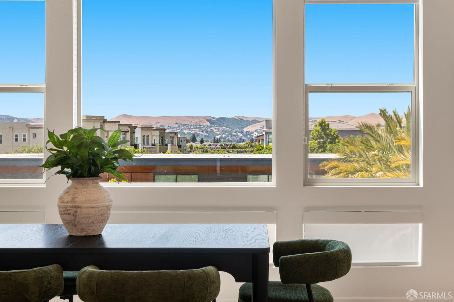 Detail Gallery Image 11 of 57 For 5690 Metrose Ct #302,  Dublin,  CA 94568 - 4 Beds | 2 Baths