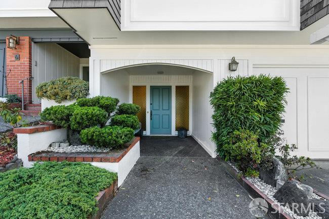 Detail Gallery Image 3 of 48 For 2 Ora Way, San Francisco,  CA 94131 - 3 Beds | 2 Baths