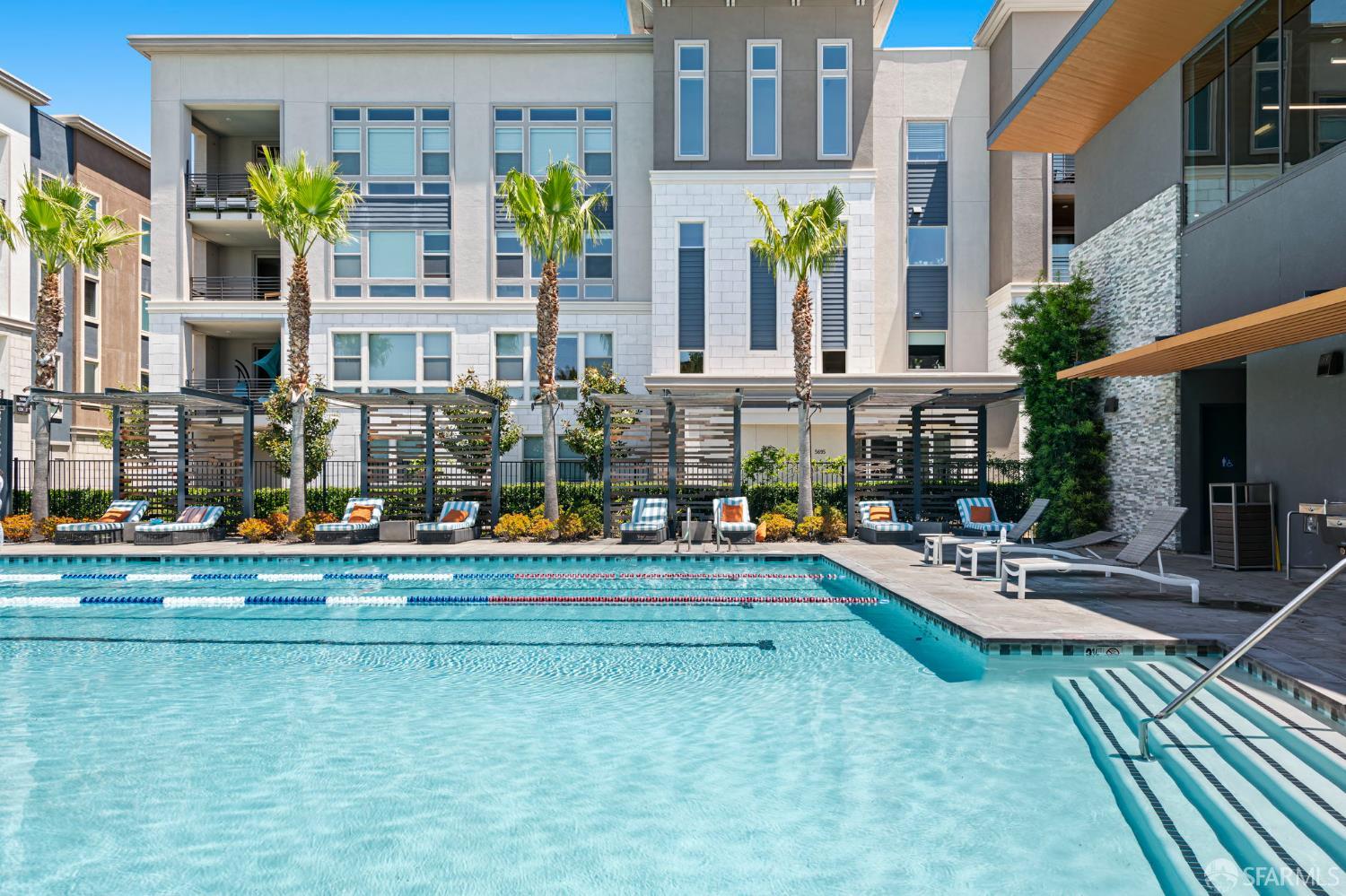 Detail Gallery Image 42 of 57 For 5690 Metrose Ct #302,  Dublin,  CA 94568 - 4 Beds | 2 Baths