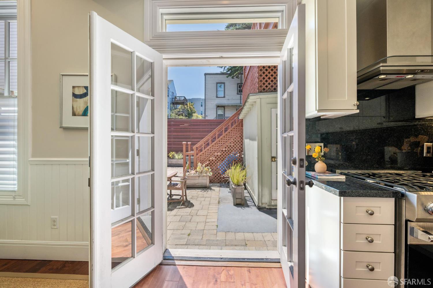 Detail Gallery Image 51 of 55 For 839 Cole St #839,  San Francisco,  CA 94117 - 2 Beds | 2 Baths