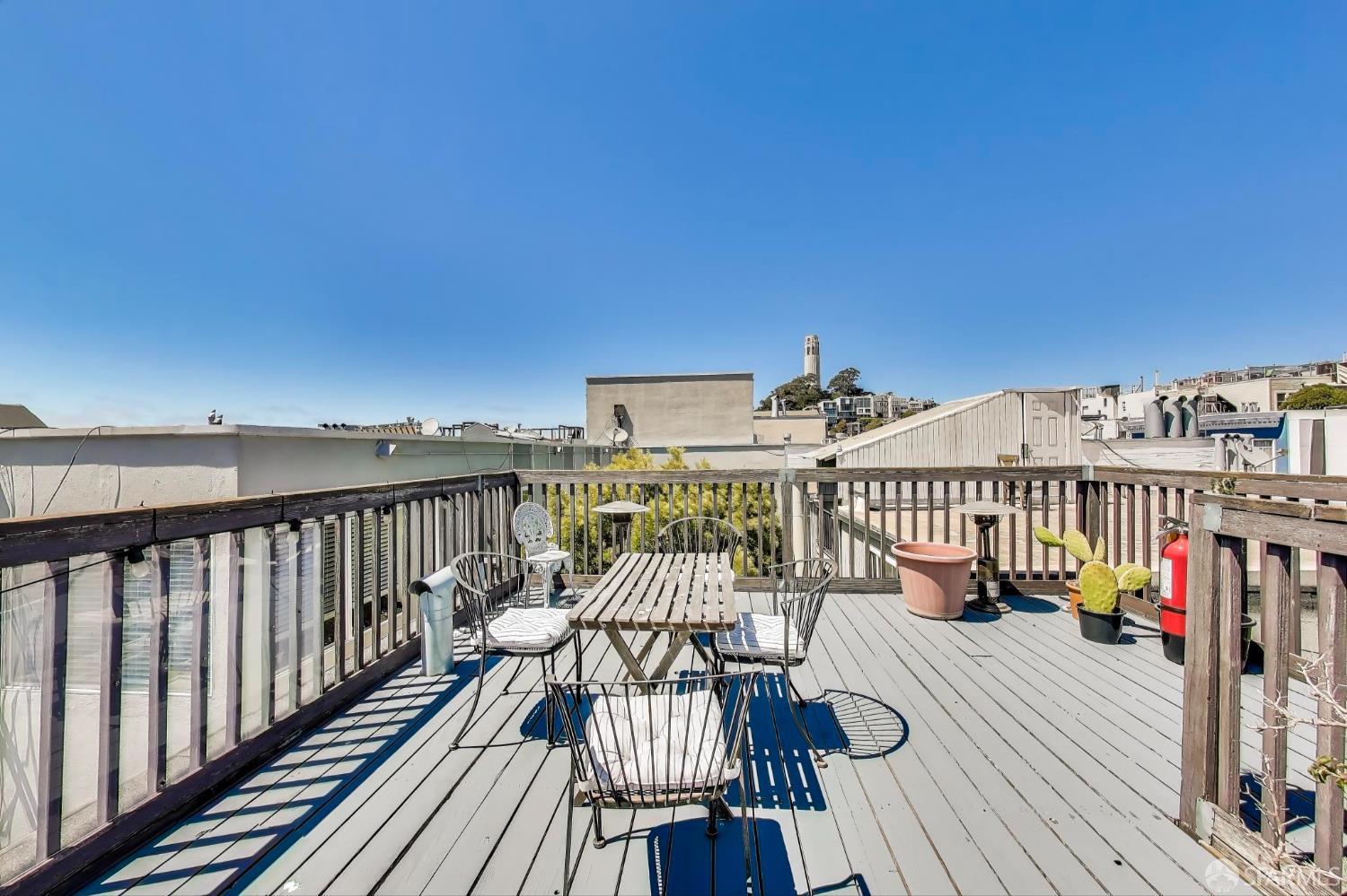 Detail Gallery Image 33 of 50 For 1217 Kearny St, San Francisco,  CA 94133 - – Beds | – Baths