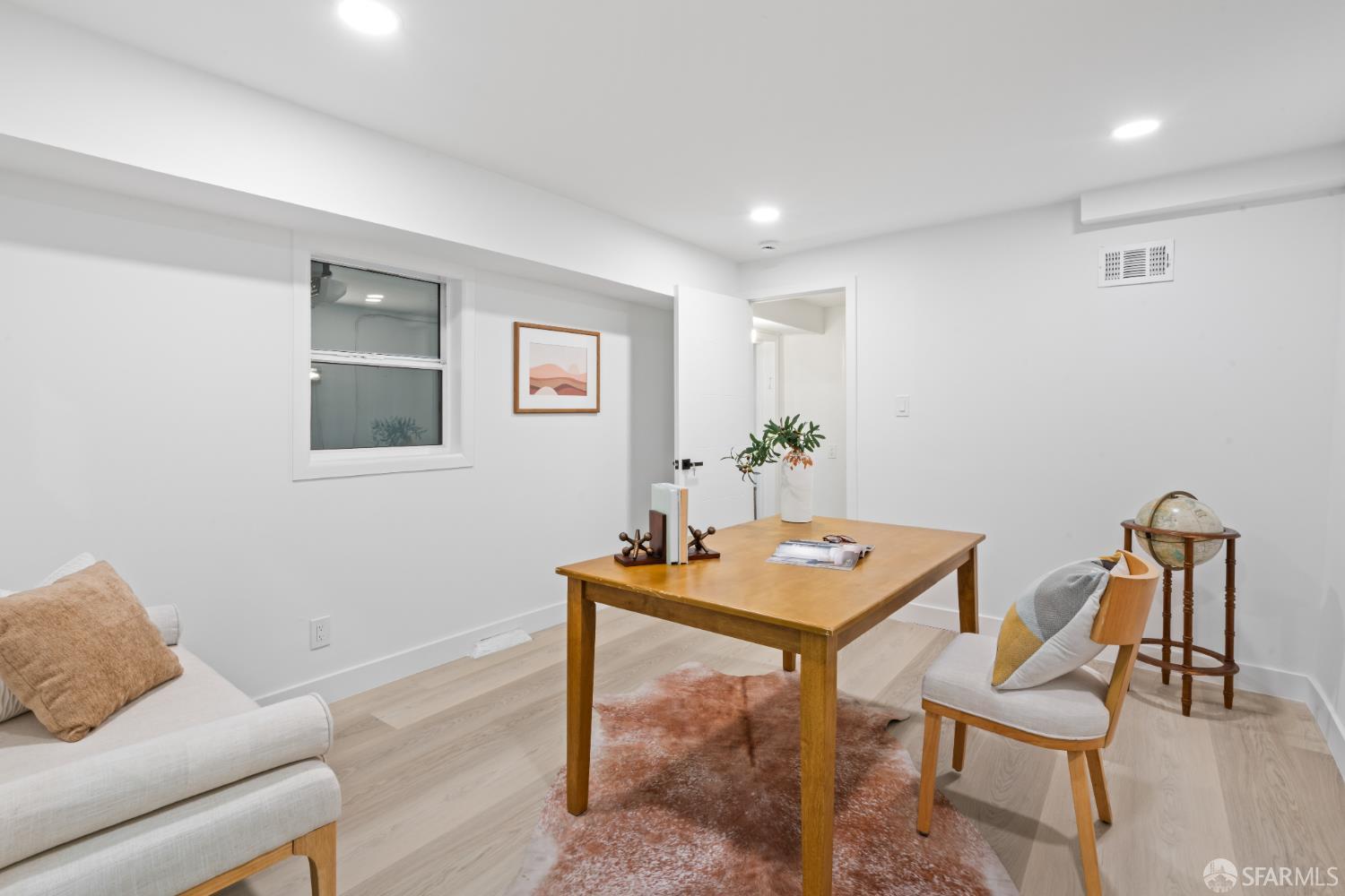 Detail Gallery Image 27 of 53 For 646 Paris St, San Francisco,  CA 94112 - 4 Beds | 2 Baths