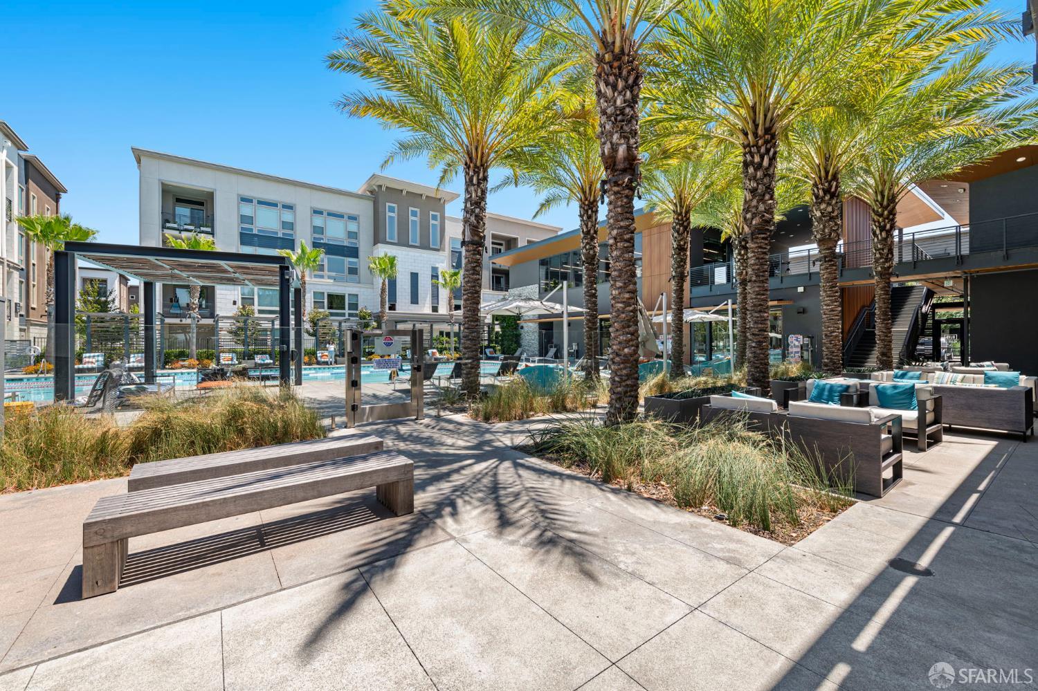 Detail Gallery Image 43 of 57 For 5690 Metrose Ct #302,  Dublin,  CA 94568 - 4 Beds | 2 Baths