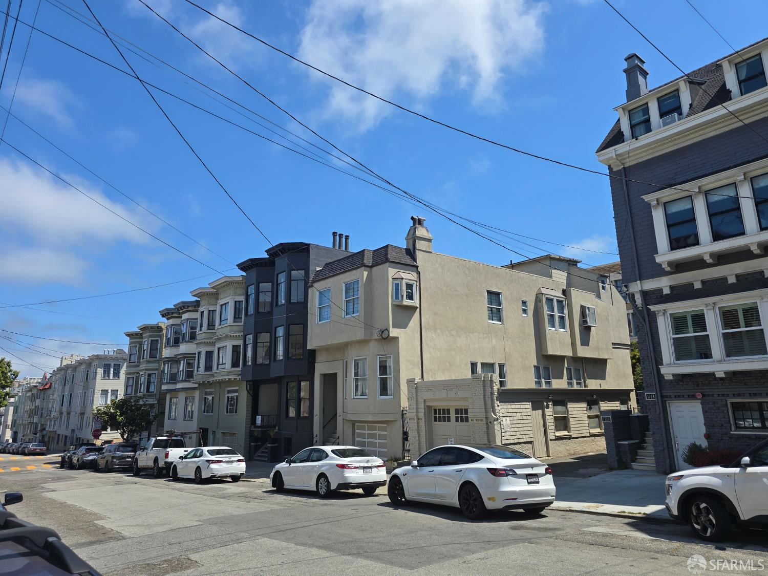 Detail Gallery Image 9 of 11 For 1728 Larkin St, San Francisco,  CA 94109 - – Beds | – Baths
