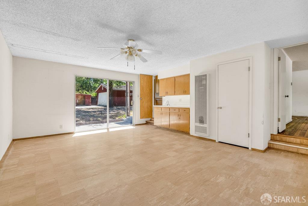 Detail Gallery Image 25 of 51 For 130 Pleasant View Dr, Pleasant Hill,  CA 94523 - 3 Beds | 1/1 Baths