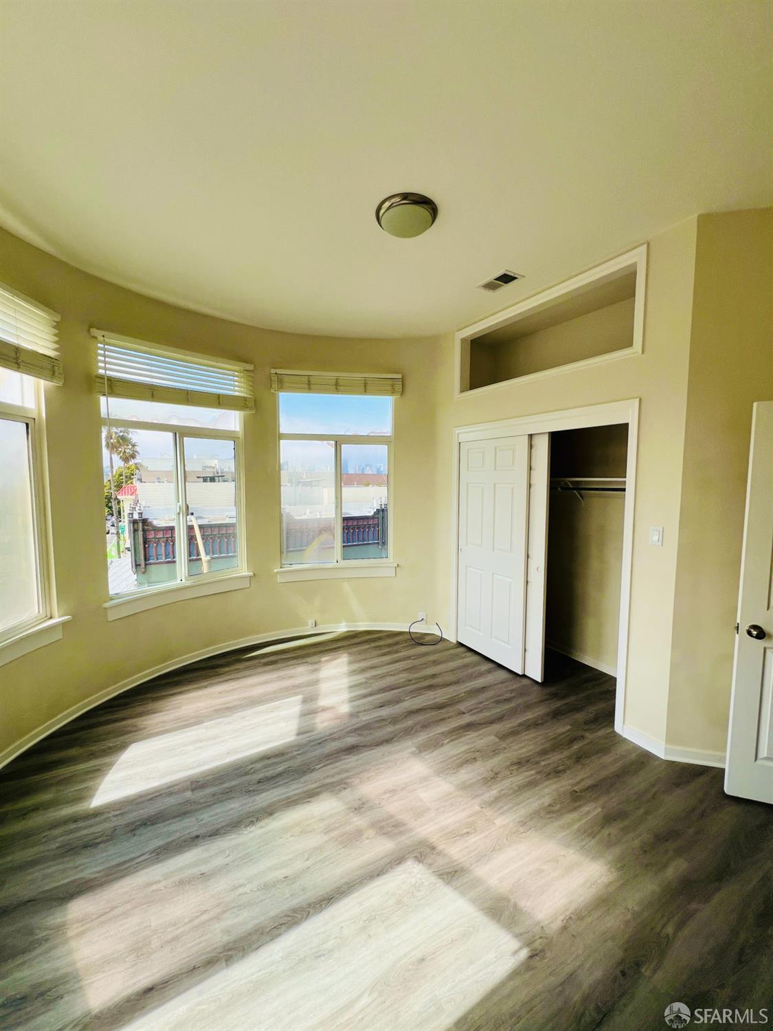 Detail Gallery Image 16 of 18 For 3289 22nd St, San Francisco,  CA 94110 - 3 Beds | 2 Baths