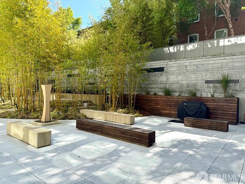 Detail Gallery Image 27 of 28 For 2125 Bryant St #403,  San Francisco,  CA 94110 - 2 Beds | 1 Baths