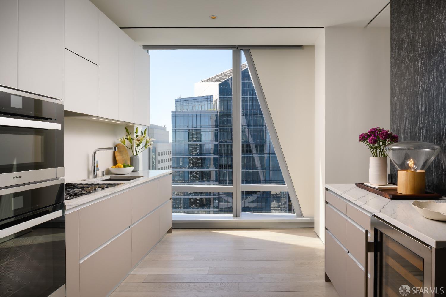 Detail Gallery Image 7 of 26 For 181 Fremont St 59a,  San Francisco,  CA 94105 - 2 Beds | 2/1 Baths