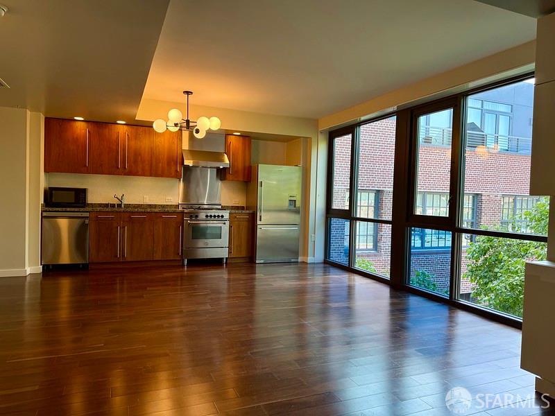 Detail Gallery Image 7 of 28 For 2125 Bryant St #403,  San Francisco,  CA 94110 - 2 Beds | 1 Baths