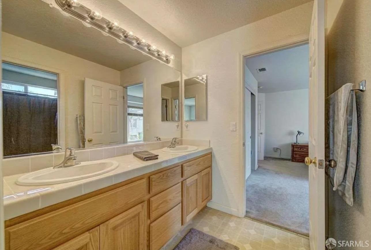 Detail Gallery Image 20 of 22 For 716 Seminole Ct, Discovery Bay,  CA 94505 - 4 Beds | 3 Baths