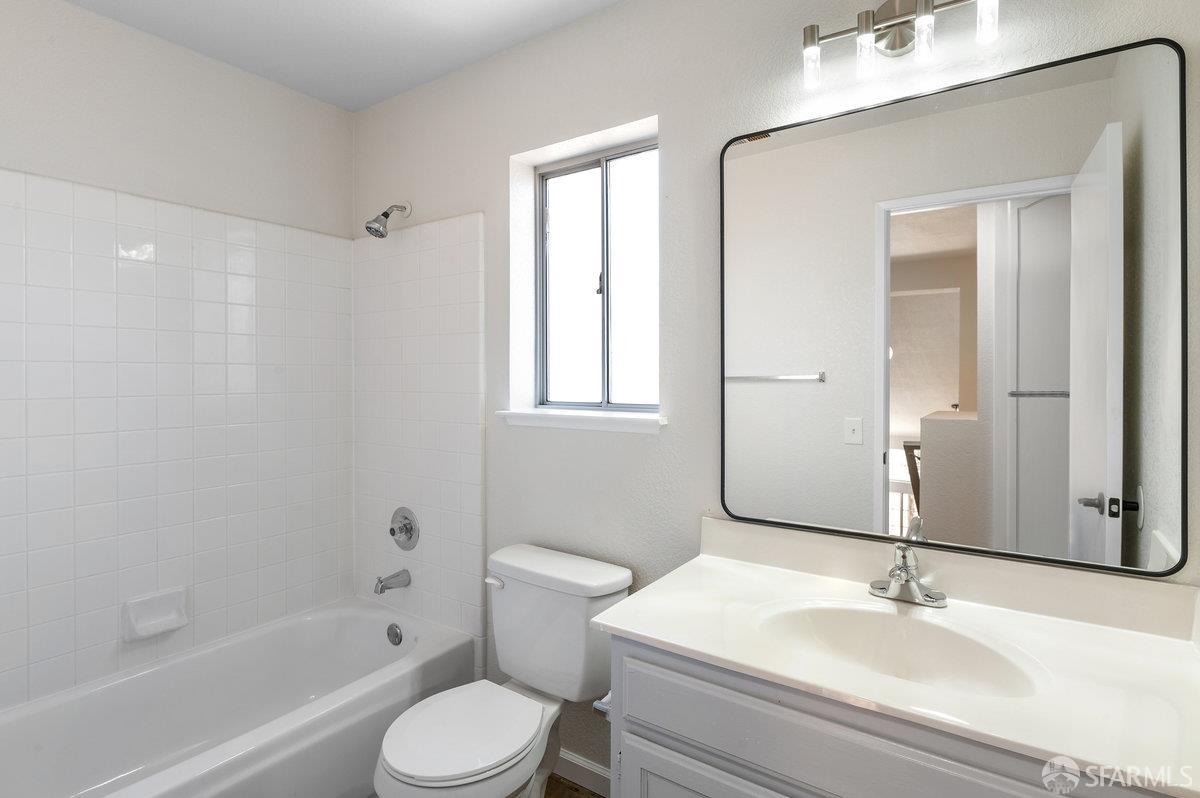 Detail Gallery Image 21 of 25 For 5124 Longdale Ct, Antioch,  CA 94531 - 3 Beds | 2/1 Baths