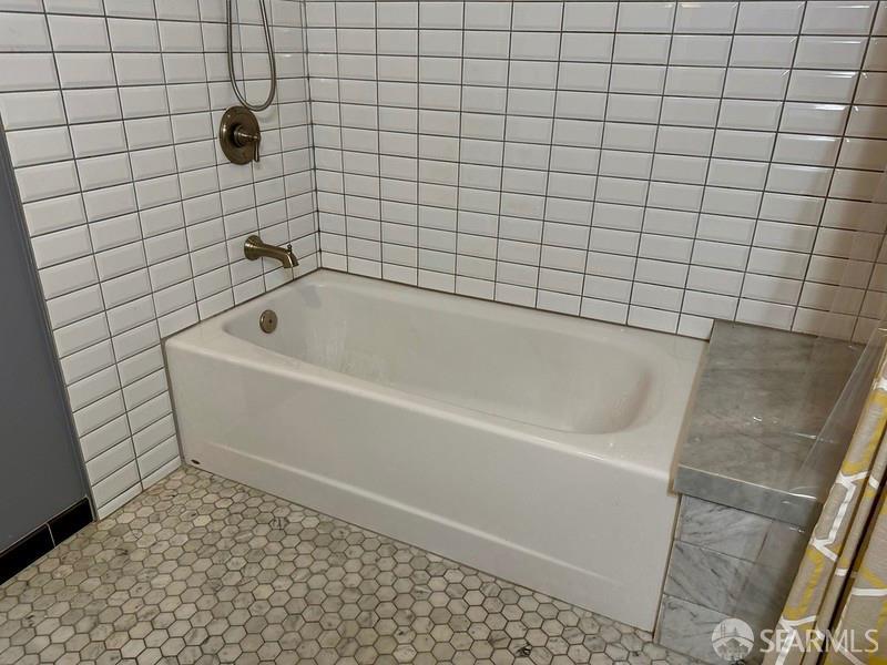 Detail Gallery Image 24 of 28 For 2125 Bryant St #403,  San Francisco,  CA 94110 - 2 Beds | 1 Baths