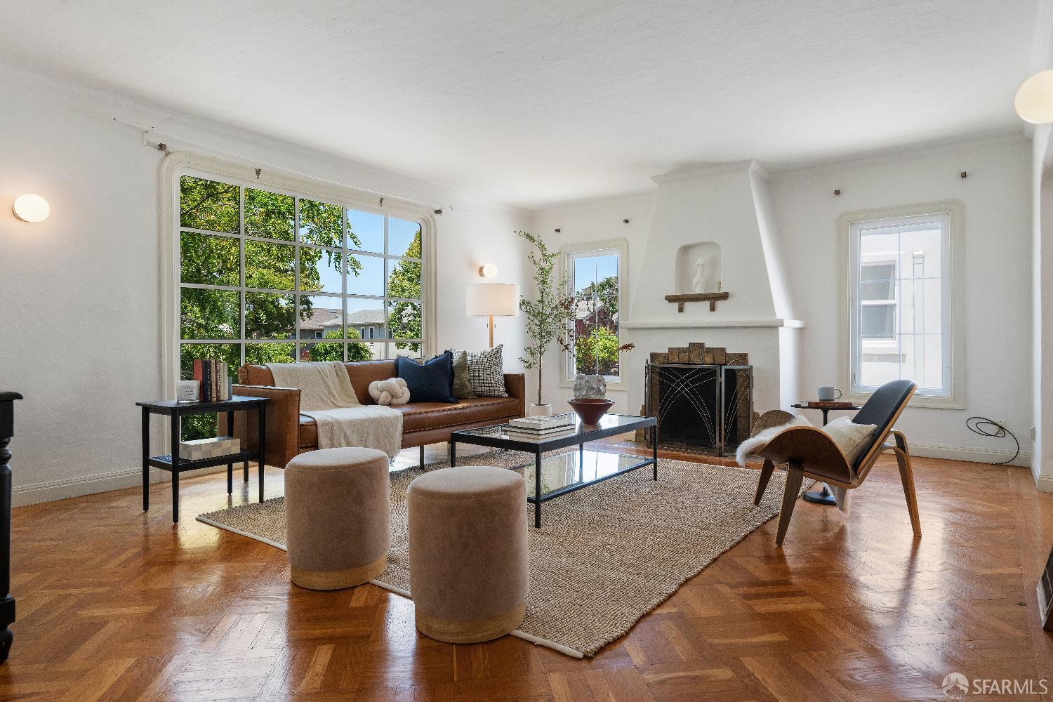 Detail Gallery Image 4 of 59 For 1475 Stannage Ave, Berkeley,  CA 94702 - 5 Beds | 2 Baths