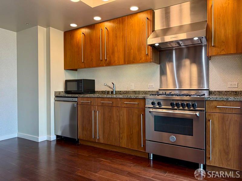 Detail Gallery Image 9 of 28 For 2125 Bryant St #403,  San Francisco,  CA 94110 - 2 Beds | 1 Baths