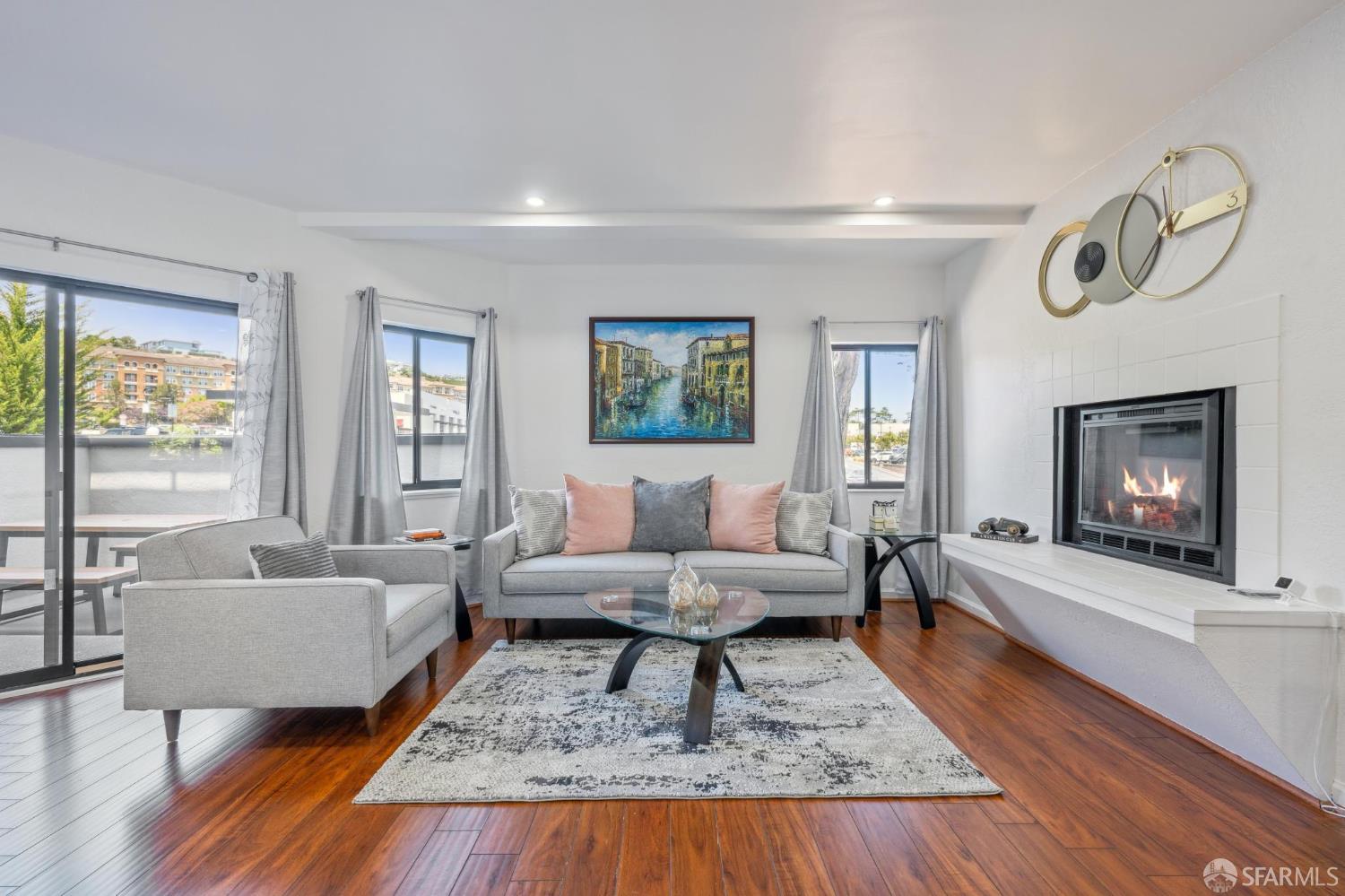 Detail Gallery Image 12 of 56 For 1 Appian Way #709-2,  South San Francisco,  CA 94080 - 3 Beds | 2 Baths