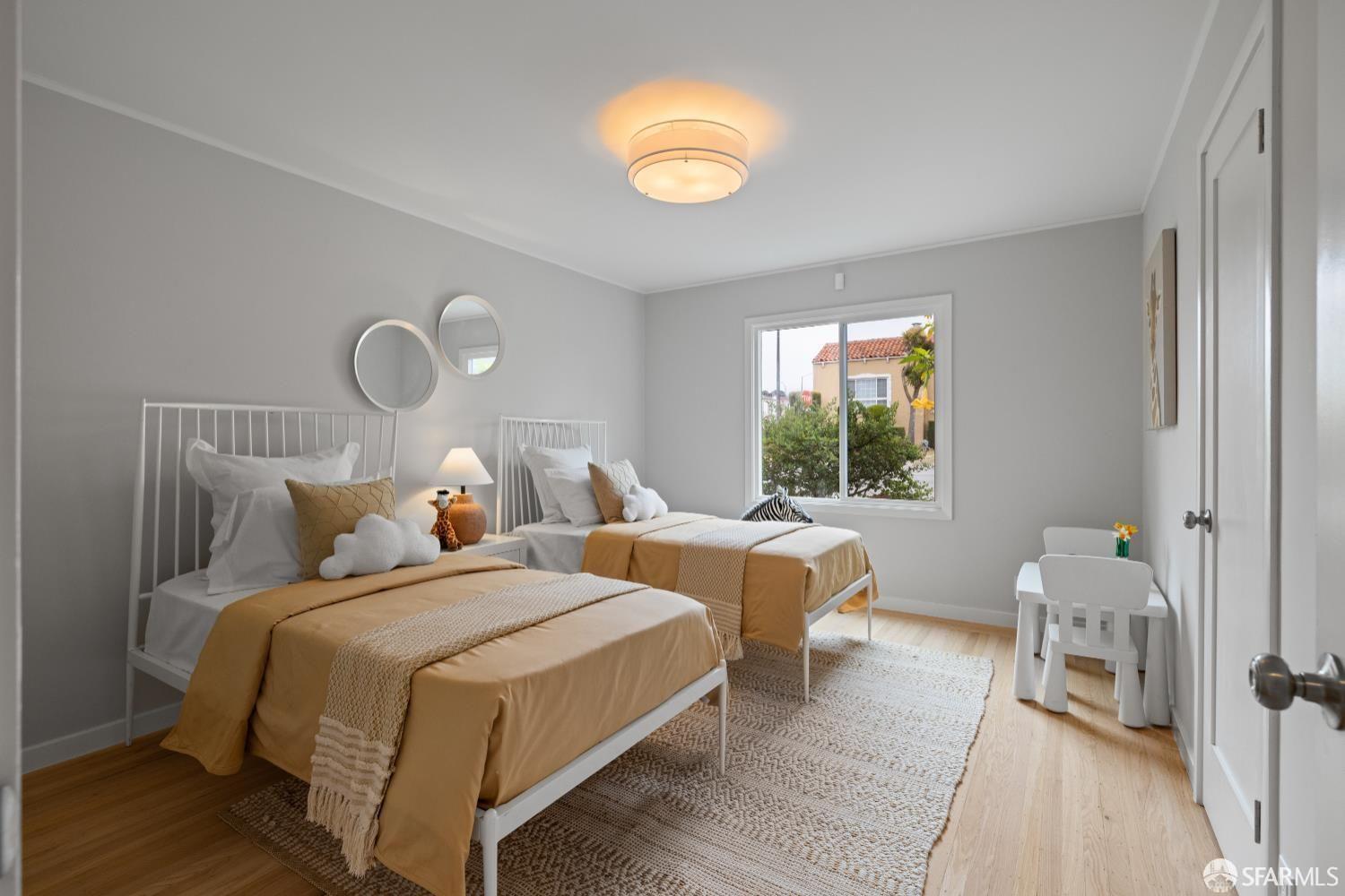 Detail Gallery Image 13 of 22 For 2955 Ocean Ave, San Francisco,  CA 94132 - 4 Beds | 3 Baths