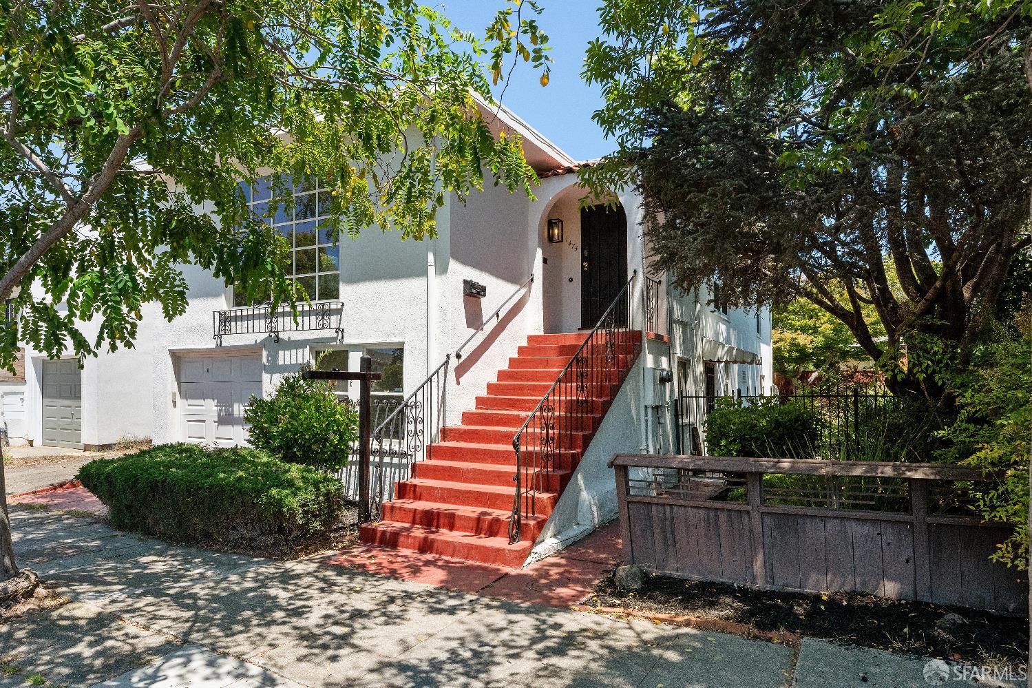 Detail Gallery Image 1 of 59 For 1475 Stannage Ave, Berkeley,  CA 94702 - 5 Beds | 2 Baths