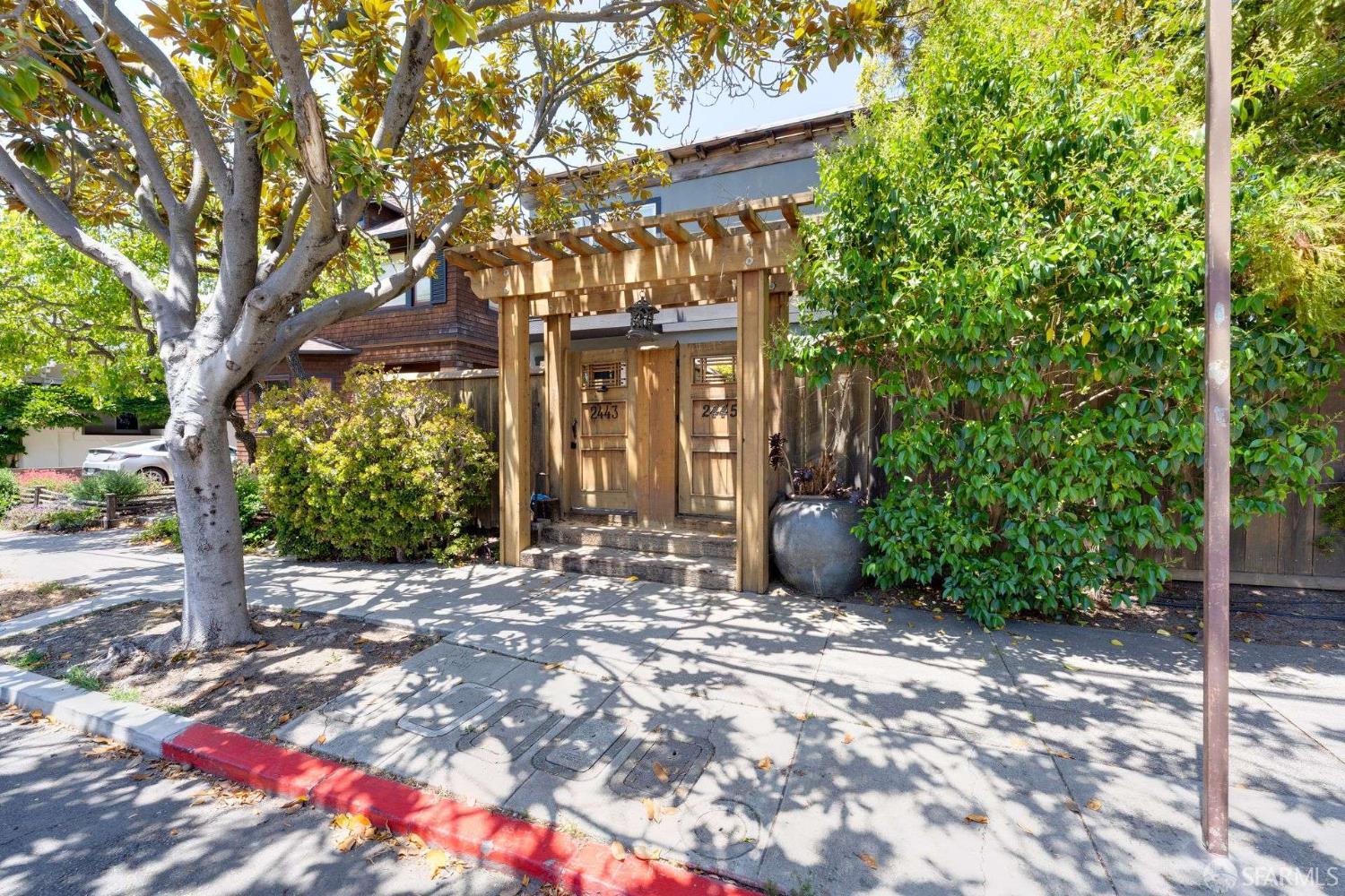 Detail Gallery Image 6 of 29 For 2443 Woolsey St, Berkeley,  CA 94705 - – Beds | – Baths