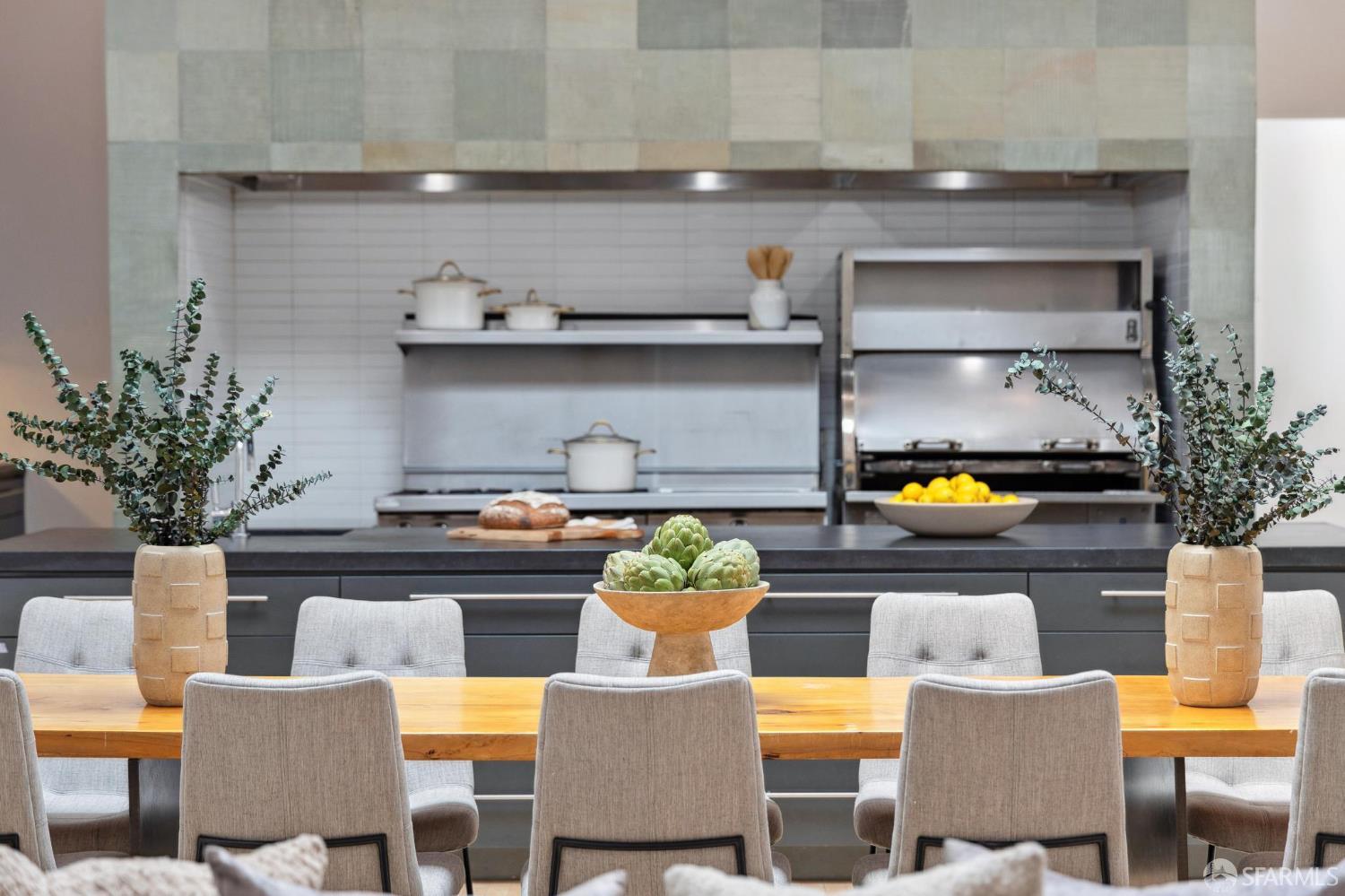 Detail Gallery Image 9 of 42 For 2232 Bush St, San Francisco,  CA 94115 - 3 Beds | 3/1 Baths