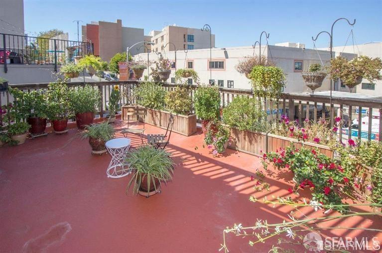 Detail Gallery Image 3 of 10 For 48 Terra Vista Ave #C,  San Francisco,  CA 94115 - 1 Beds | 1 Baths