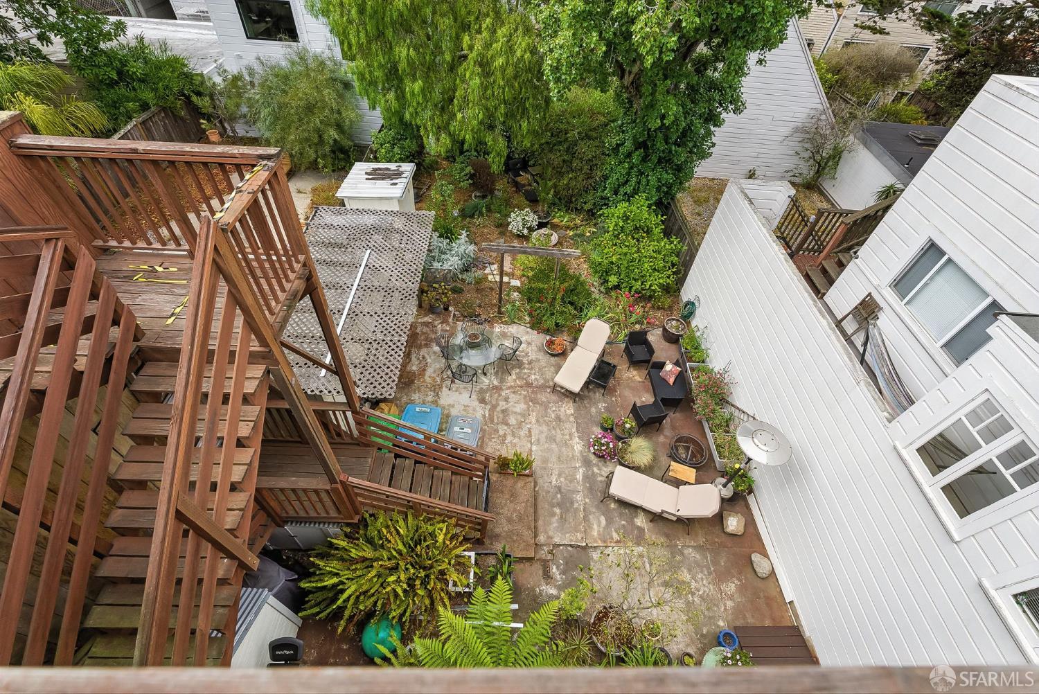 Detail Gallery Image 24 of 26 For 2152 15th St, San Francisco,  CA 94114 - 2 Beds | 2 Baths