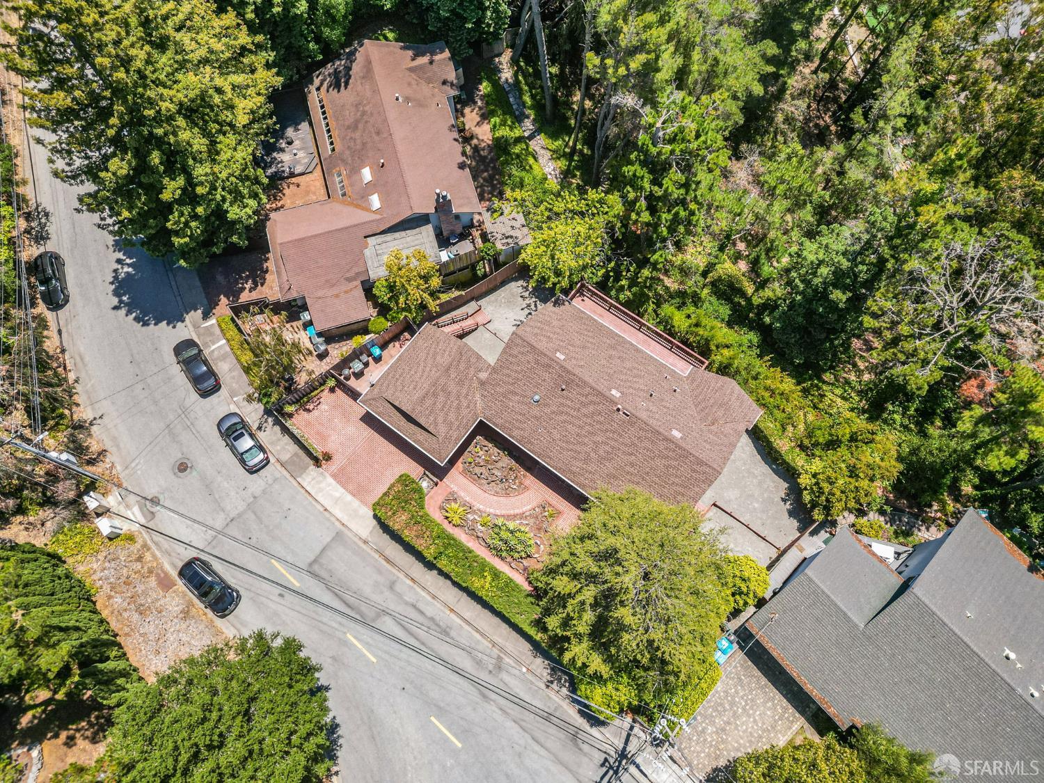 Detail Gallery Image 79 of 84 For 1426 Bel Aire Rd, San Mateo,  CA 94402 - 3 Beds | 3 Baths
