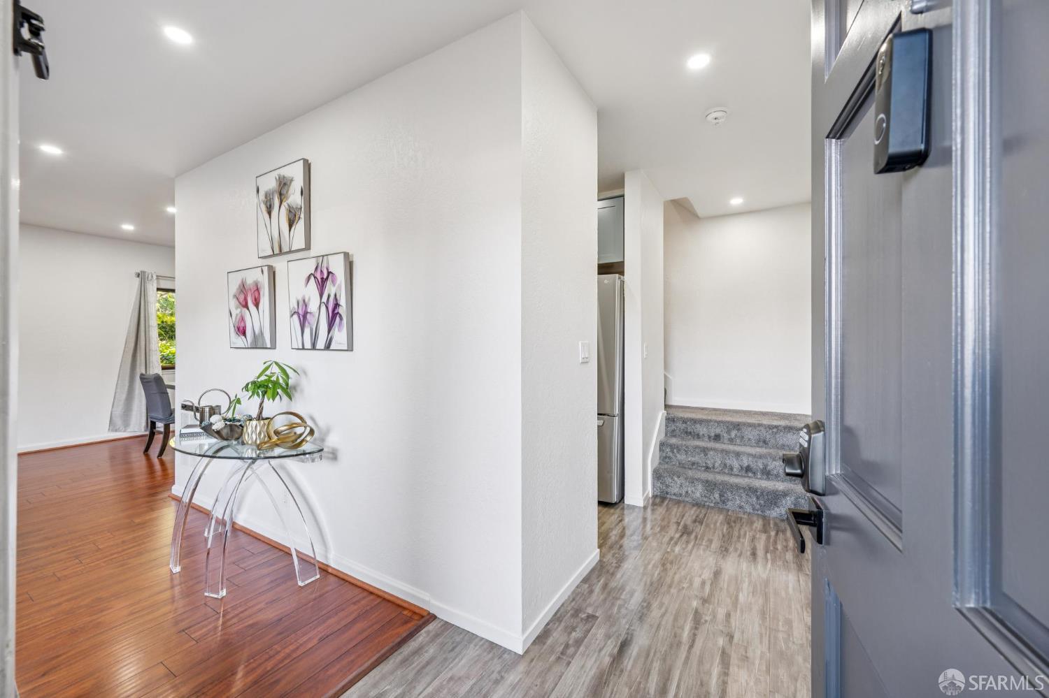 Detail Gallery Image 7 of 56 For 1 Appian Way #709-2,  South San Francisco,  CA 94080 - 3 Beds | 2 Baths