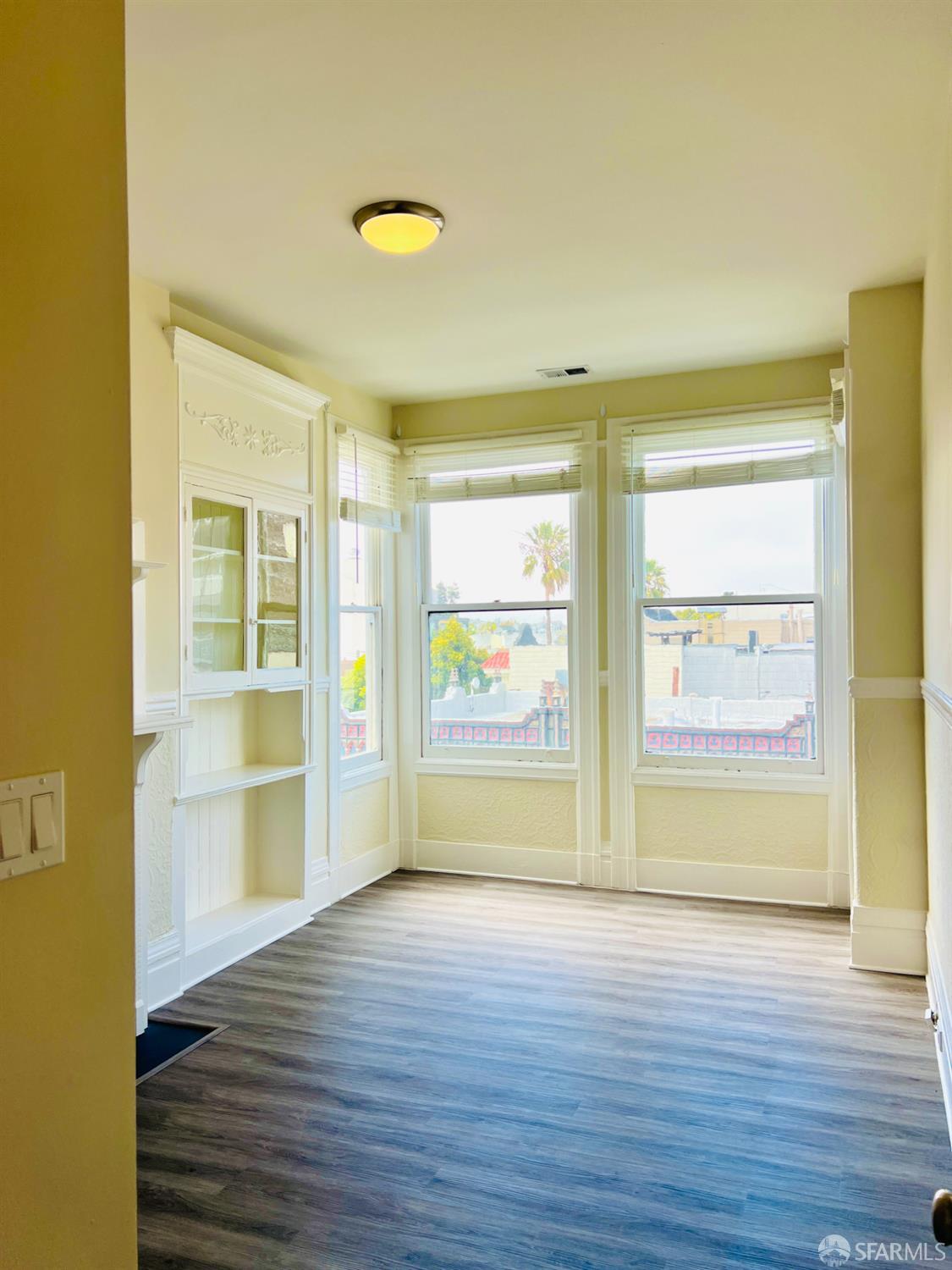 Detail Gallery Image 8 of 18 For 3289 22nd St, San Francisco,  CA 94110 - 3 Beds | 2 Baths