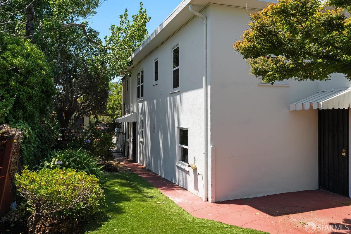 Detail Gallery Image 50 of 59 For 1475 Stannage Ave, Berkeley,  CA 94702 - 5 Beds | 2 Baths