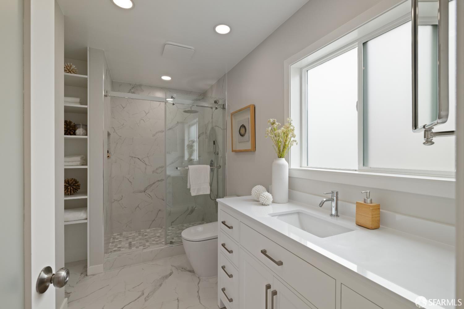 Detail Gallery Image 11 of 22 For 2955 Ocean Ave, San Francisco,  CA 94132 - 4 Beds | 3 Baths