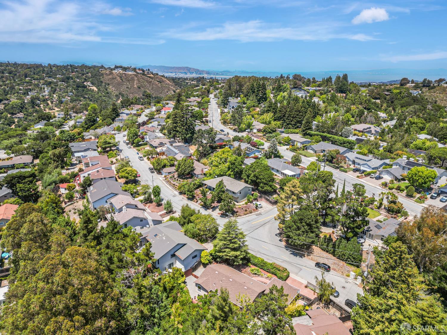 Detail Gallery Image 76 of 84 For 1426 Bel Aire Rd, San Mateo,  CA 94402 - 3 Beds | 3 Baths