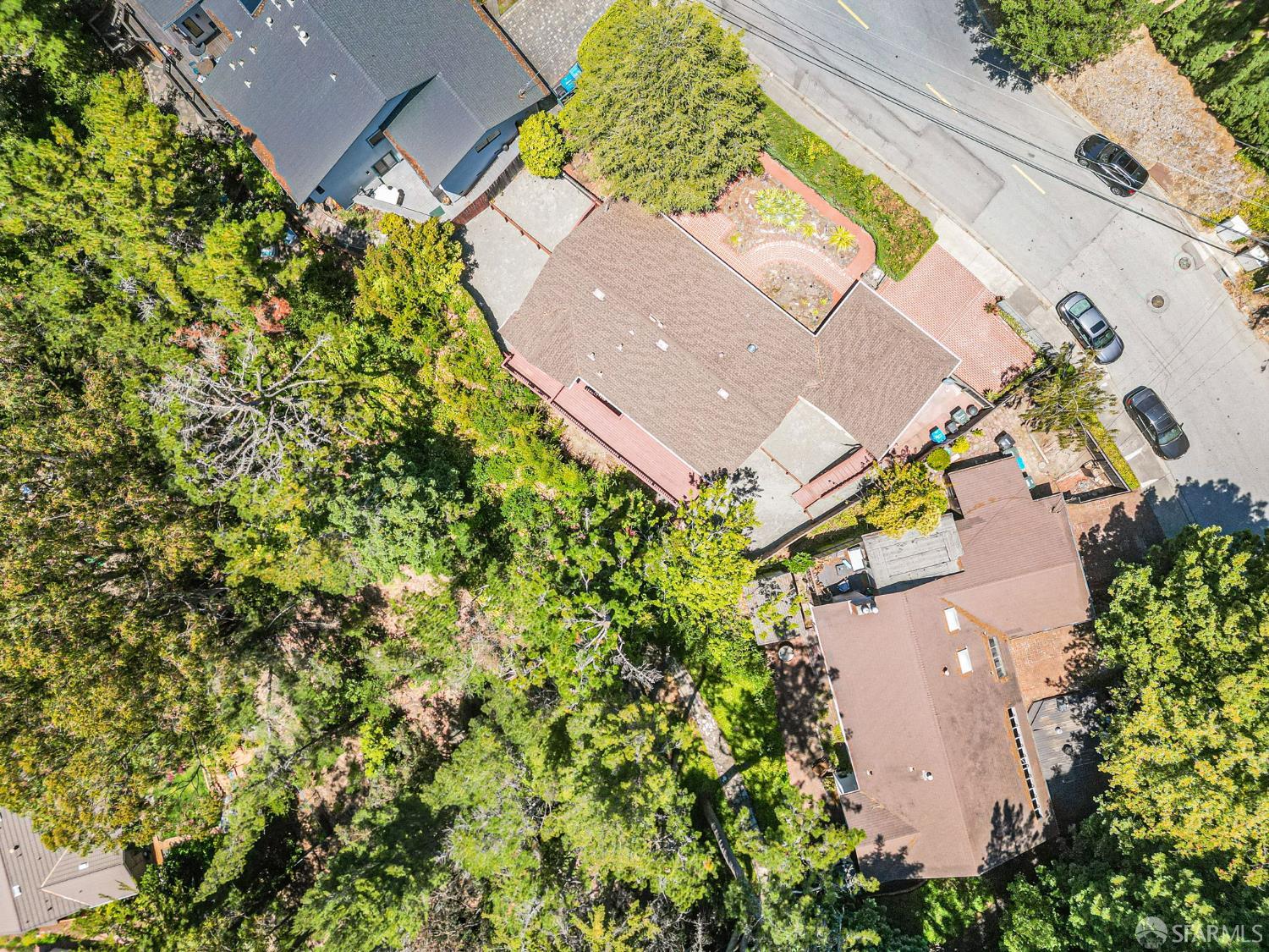 Detail Gallery Image 75 of 84 For 1426 Bel Aire Rd, San Mateo,  CA 94402 - 3 Beds | 3 Baths