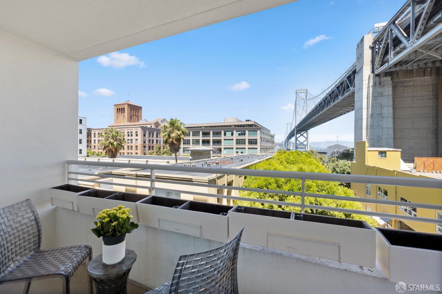 Detail Gallery Image 4 of 37 For 403 Main St 302n,  San Francisco,  CA 94105 - 1 Beds | 1 Baths
