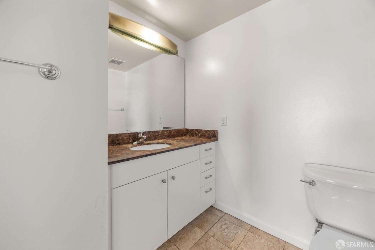 Photo #18: 425058022 Listing: Photo #18