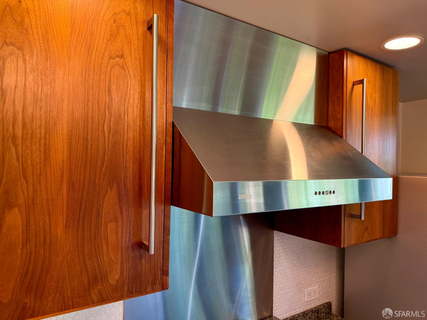 Detail Gallery Image 10 of 28 For 2125 Bryant St #403,  San Francisco,  CA 94110 - 2 Beds | 1 Baths