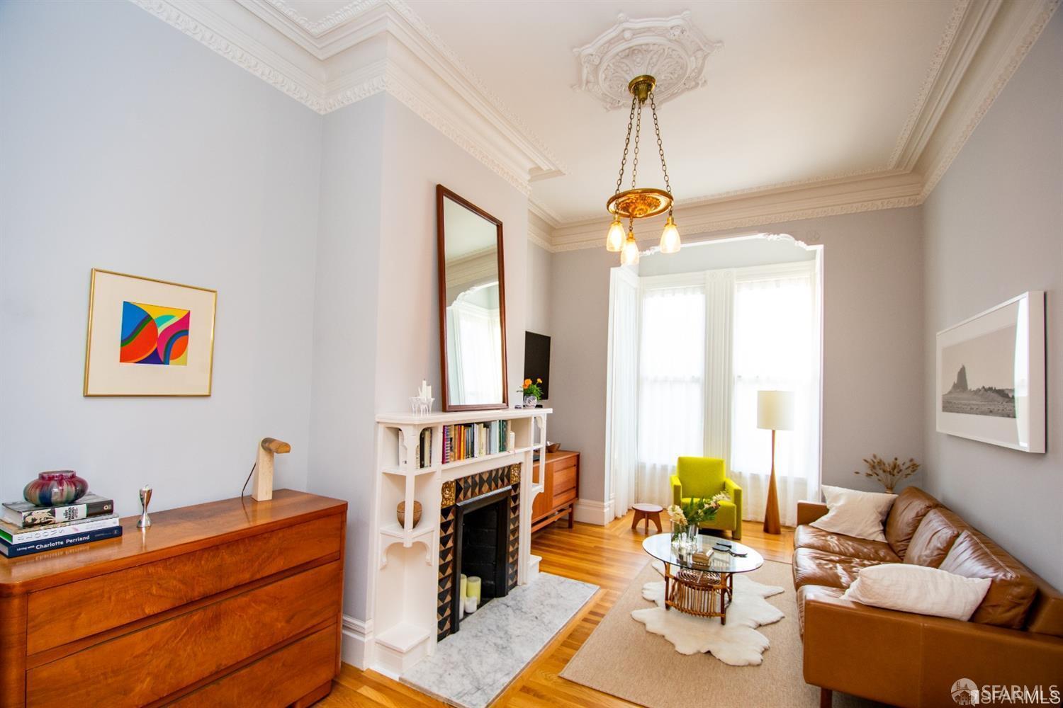 Detail Gallery Image 1 of 16 For 925 Treat Ave, San Francisco,  CA 94110 - 2 Beds | 1 Baths