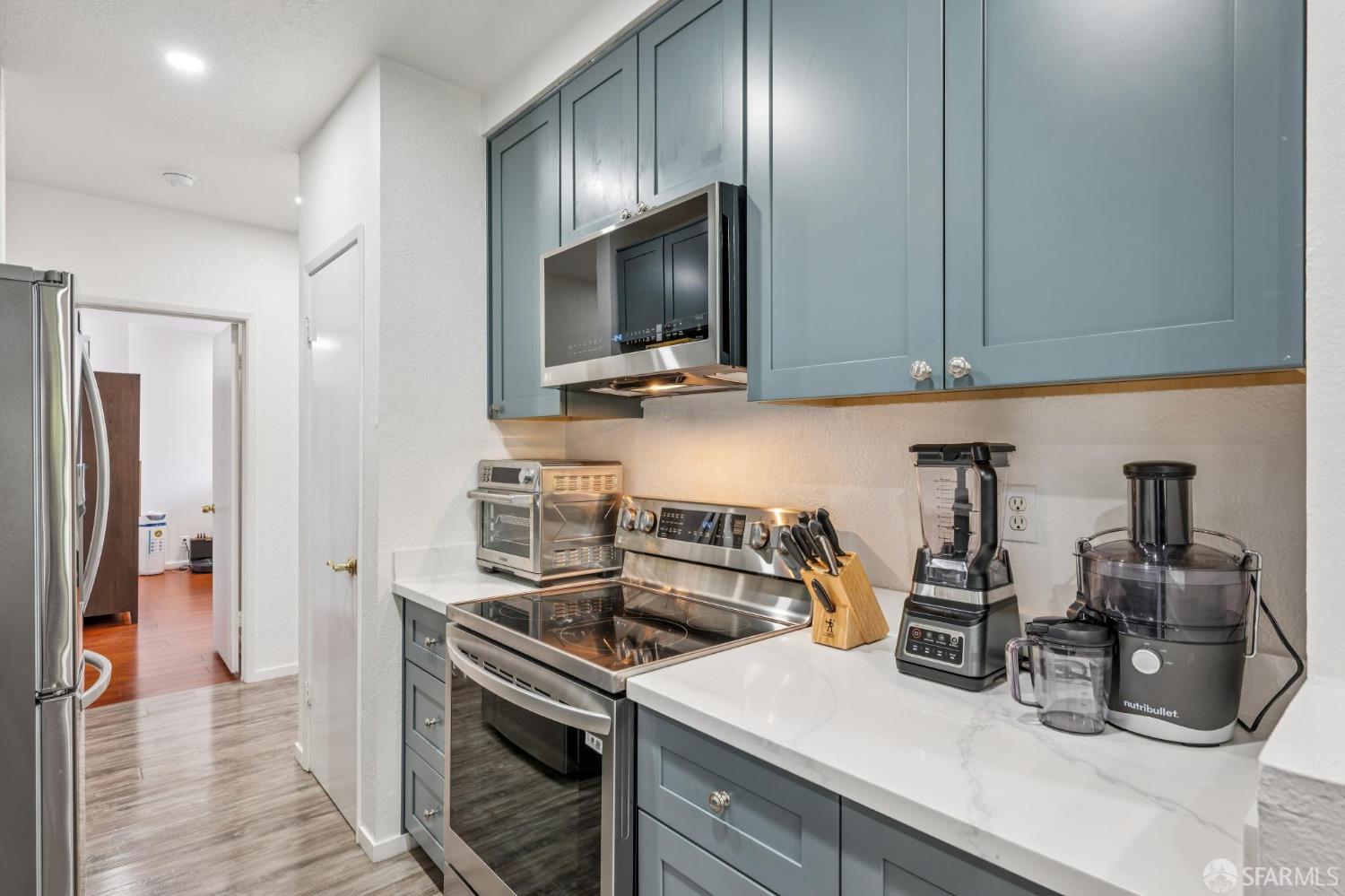 Detail Gallery Image 21 of 56 For 1 Appian Way #709-2,  South San Francisco,  CA 94080 - 3 Beds | 2 Baths