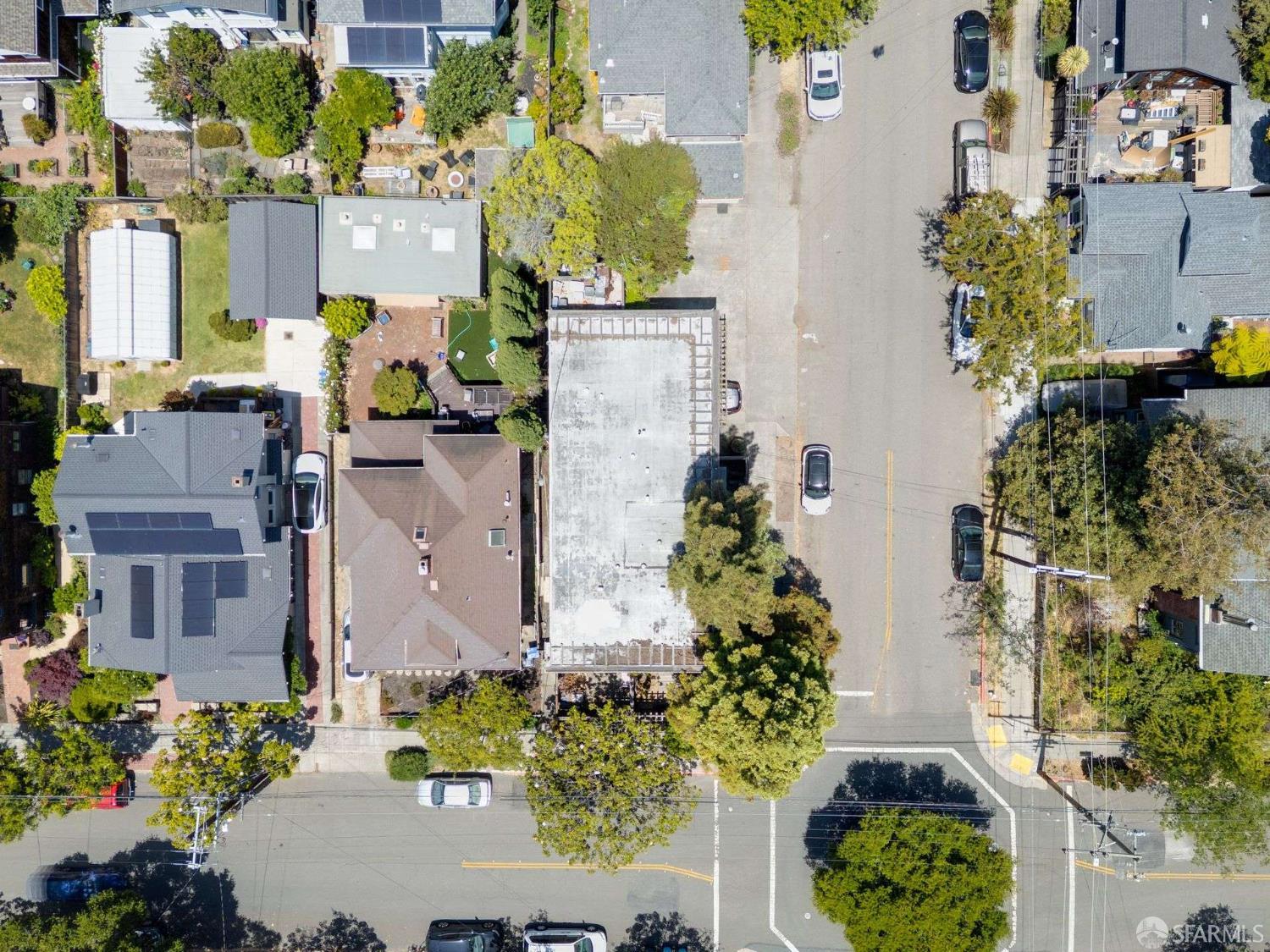 Detail Gallery Image 11 of 29 For 2443 Woolsey St, Berkeley,  CA 94705 - – Beds | – Baths