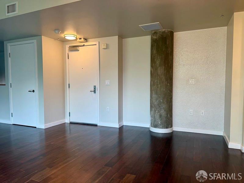 Detail Gallery Image 5 of 28 For 2125 Bryant St #403,  San Francisco,  CA 94110 - 2 Beds | 1 Baths