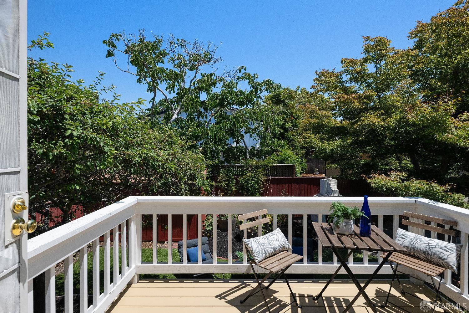 Detail Gallery Image 37 of 59 For 1475 Stannage Ave, Berkeley,  CA 94702 - 5 Beds | 2 Baths