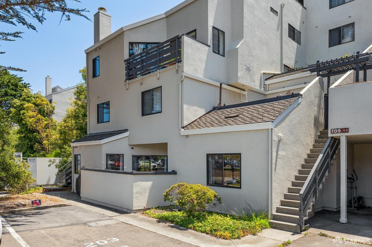 Detail Gallery Image 55 of 56 For 1 Appian Way #709-2,  South San Francisco,  CA 94080 - 3 Beds | 2 Baths